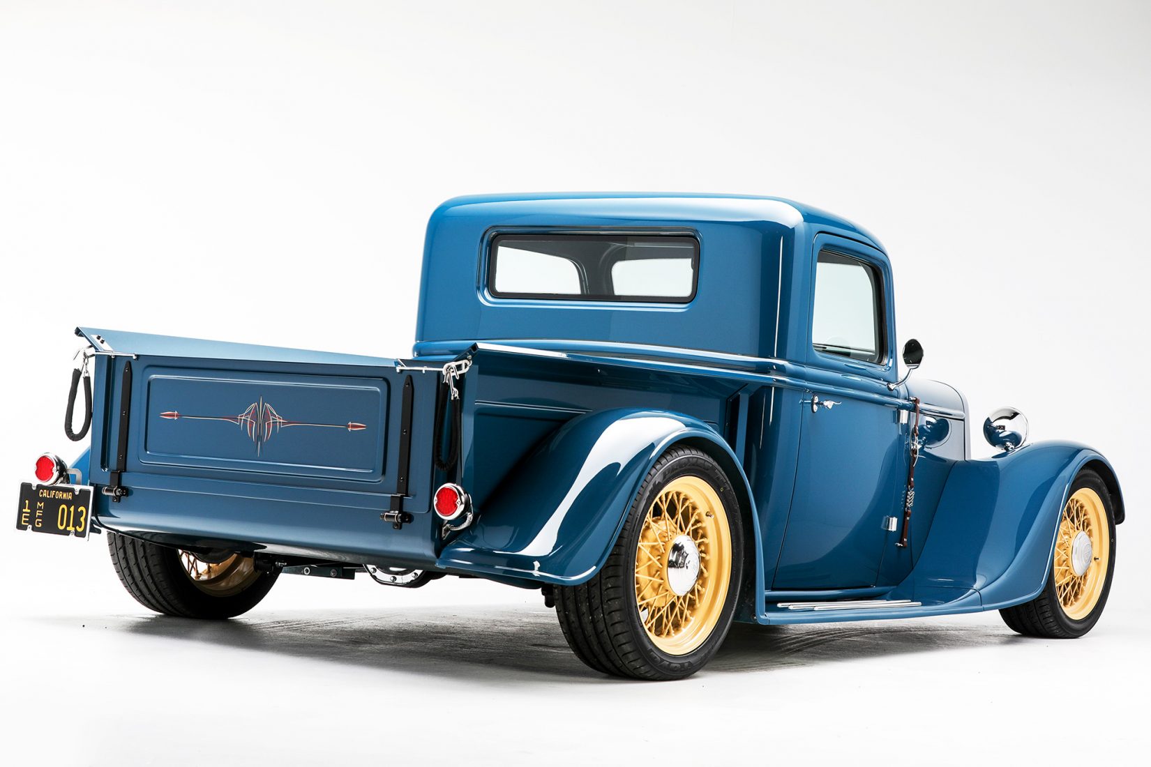 Full Fendered '35 Hot Rod Truck - Factory Five Racing