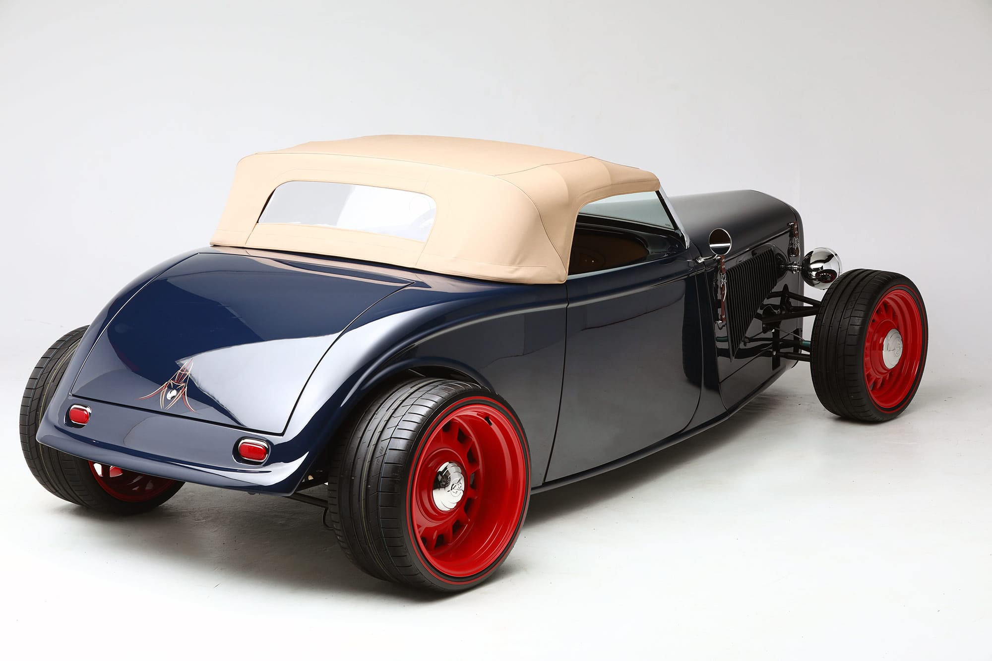 2nd Generation '33 Hot Rod with Revised Nose - Factory Five Racing